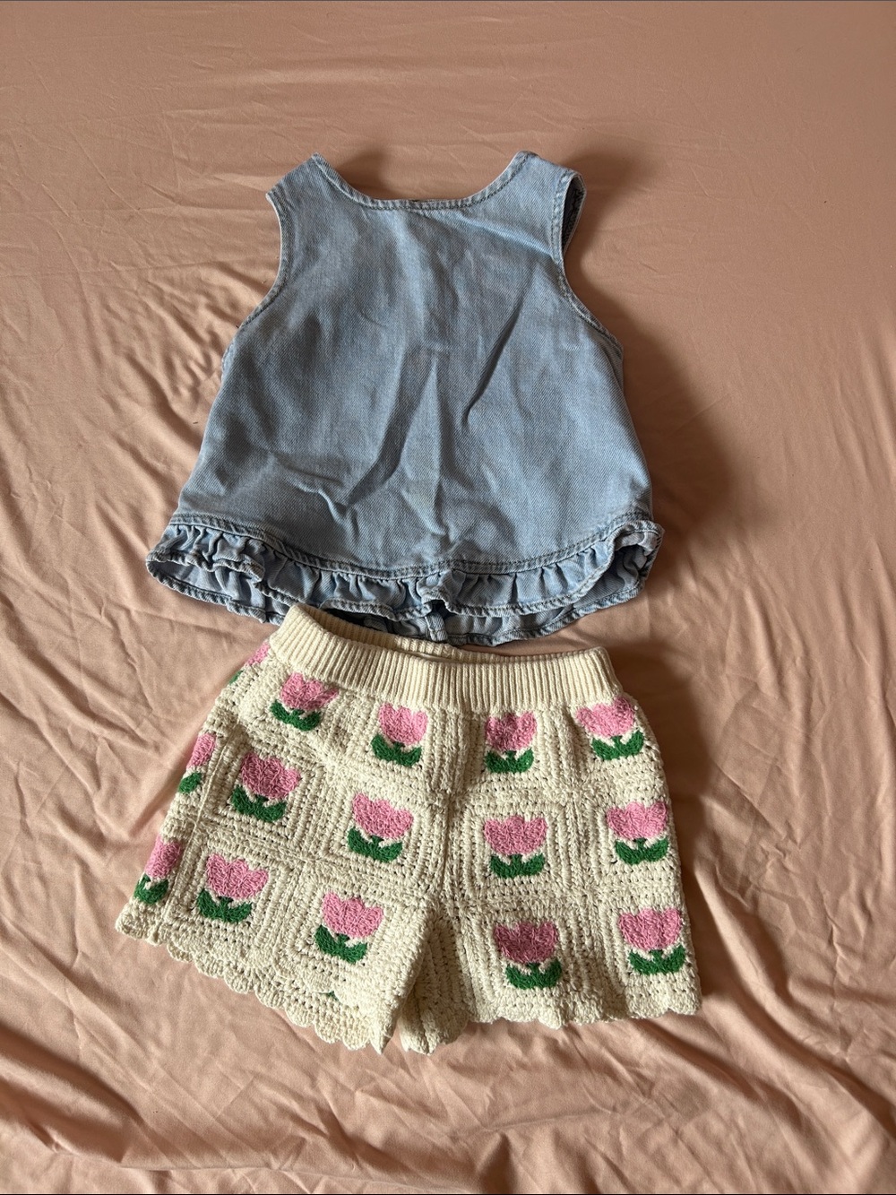 Zara Cream Knit Floral Shorts with Pink & Green Motif